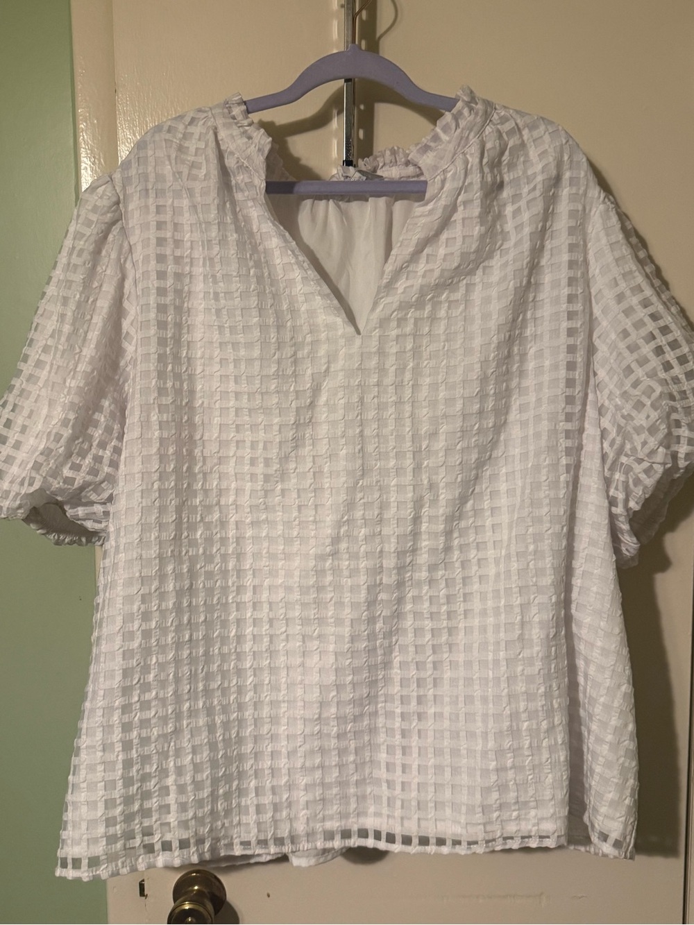 Sugarlips White Textured Grid Short Sleeve Blouse